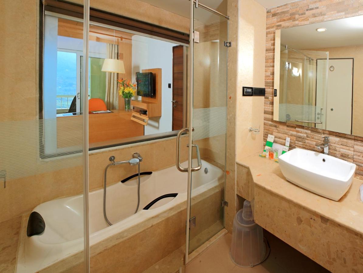 Devonshire Greens - The Leisure Hotel And Spa Munnar Exterior photo